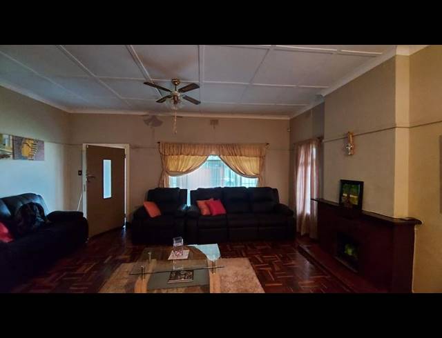 3 BEDROOM HOUSE FOR SALE IN WEST VILLAGE